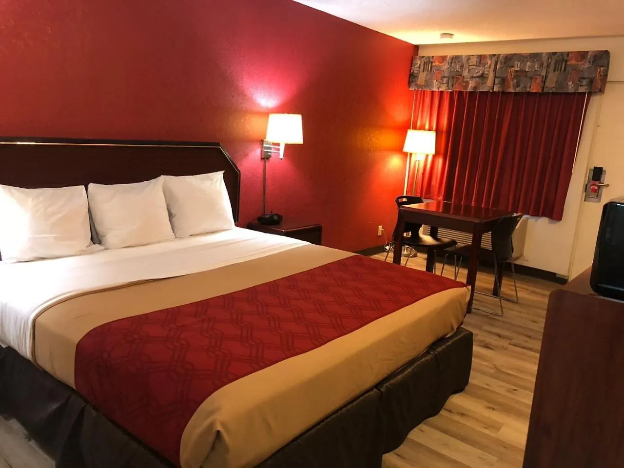 Econo Lodge Historic Area Williamsburg