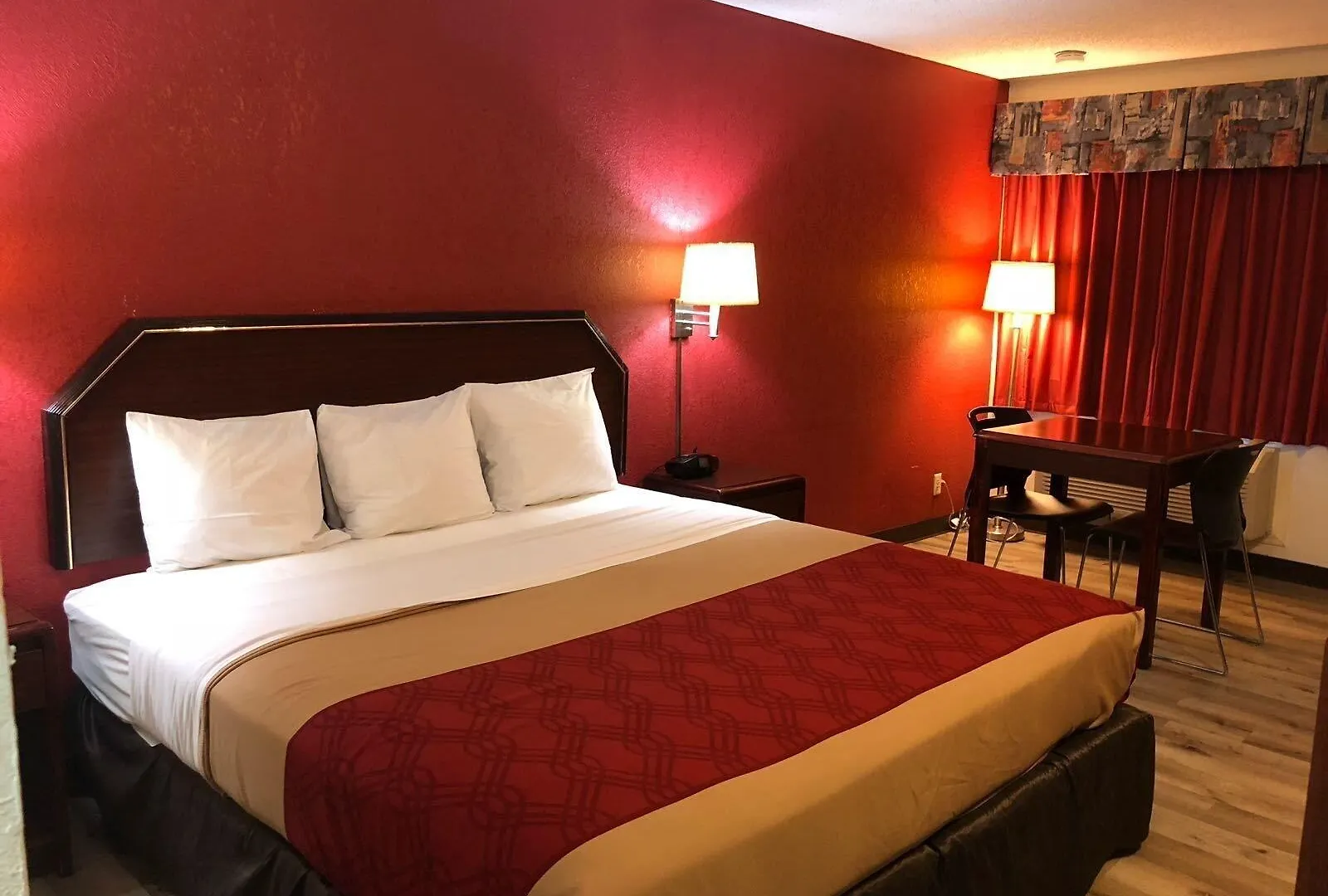 Econo Lodge Historic Area Williamsburg